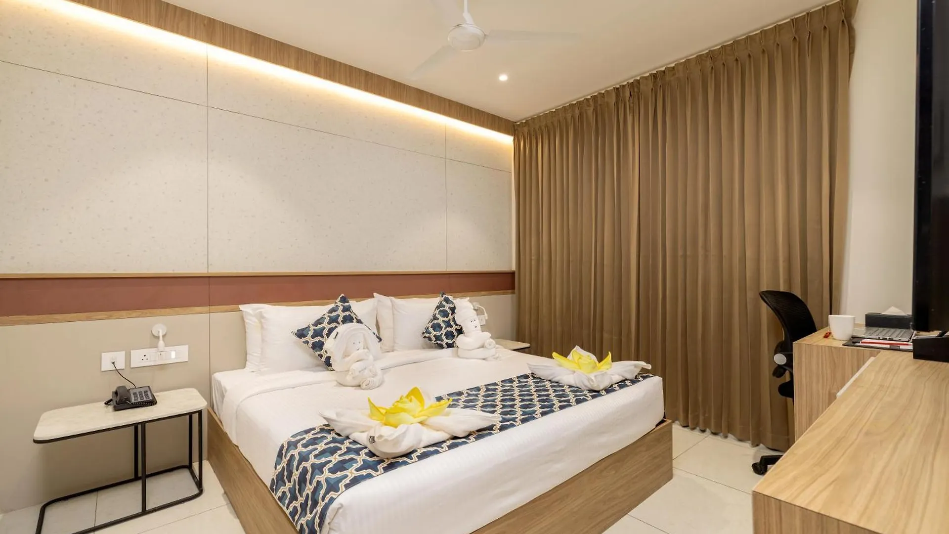 Nexstay Time Square كاليكوت فندق