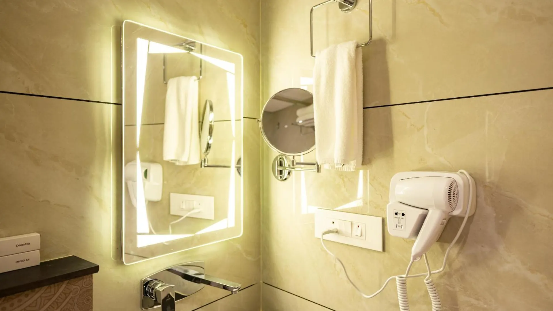 Nexstay Time Square كاليكوت 3*,